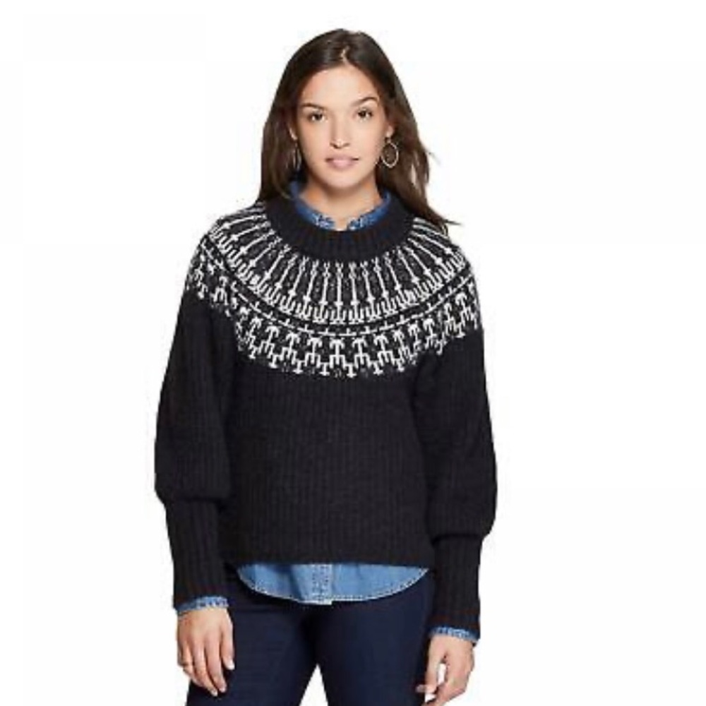 Universal Thread sweater.  NEW!!